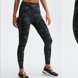 Charcoal camo high rise leggings with pockets